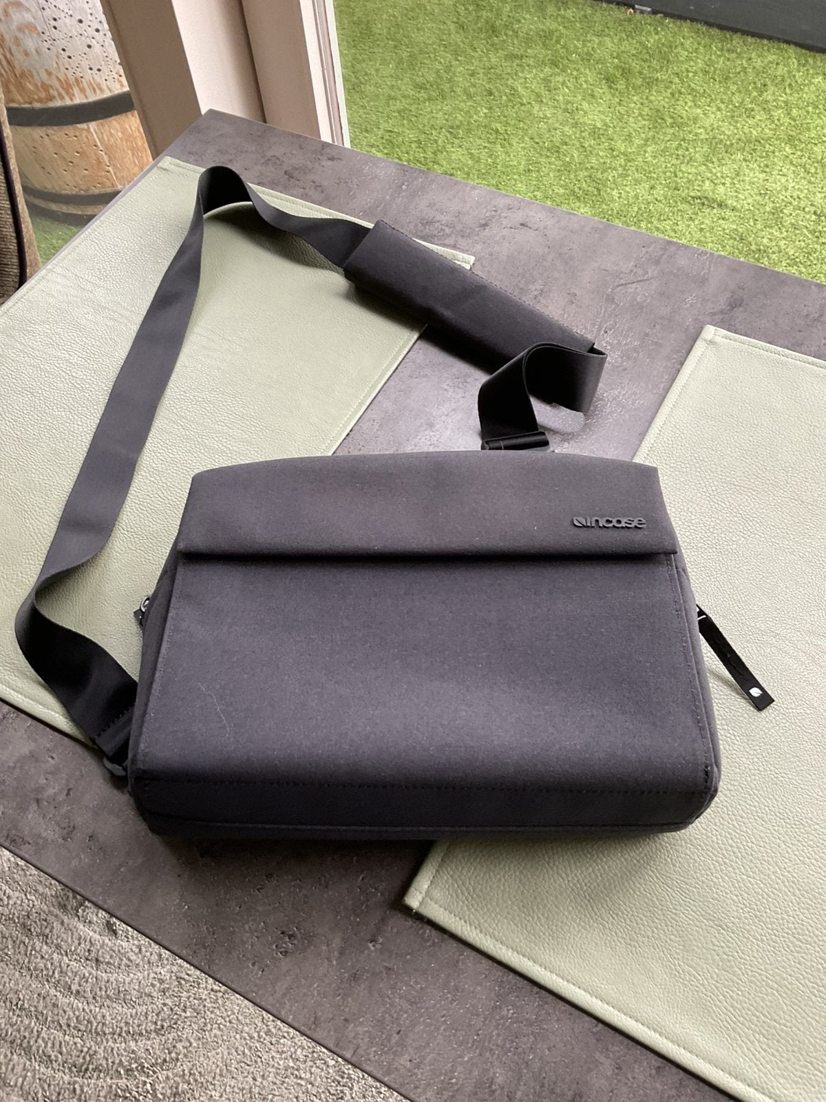 Tablet opbergtas Incase, Ophalen, Zo goed als nieuw