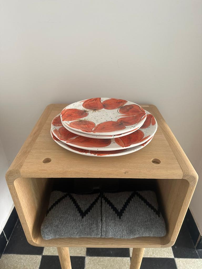 4 assiettes Flamant, Maison & Meubles, Cuisine | Vaisselle, Enlèvement, Comme neuf