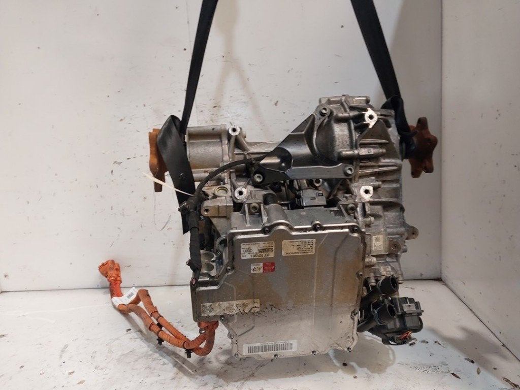 MOTEUR DIVERS Q8 E-tron (GEG) (|0EF901091AF|0EF901126BX|), Auto-Union-Straße  1,
85057  Ingolstadt, DE, Info@audi.de, Audi, Utilisé
