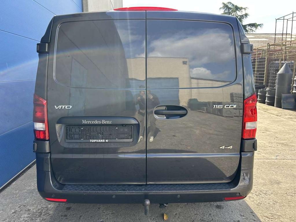Mercedes-Benz Vito 116 CDI 4X4 Automaat Trekhaak (€23.959 e, Auto's, Bestelwagens en Lichte vracht, USB, 0 cilinders, 0 kg, Bedrijf