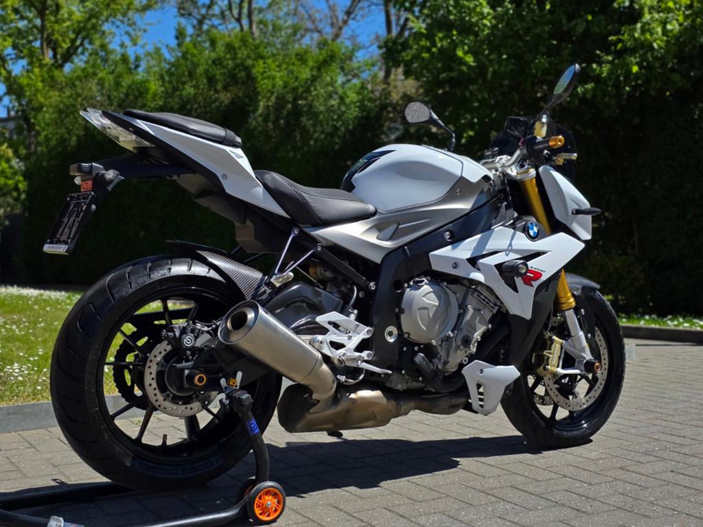 Bmw S1000r très bien optionner, Motos, Motos | BMW, Particulier, Régulateur de vitesse, Poignées chauffantes, Enlèvement