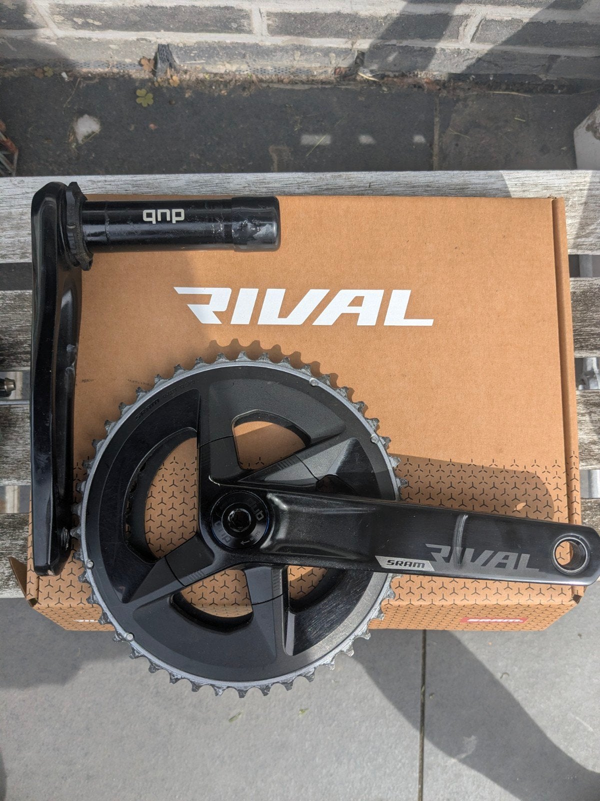 Rivaliserende bijlen van Sram, Fietsen en Brommers, Ophalen