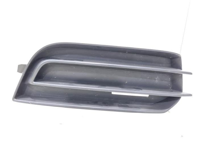 Pare-chocs grille d'un Audi A1, -, 3 mois de garantie, Audi, Utilisé