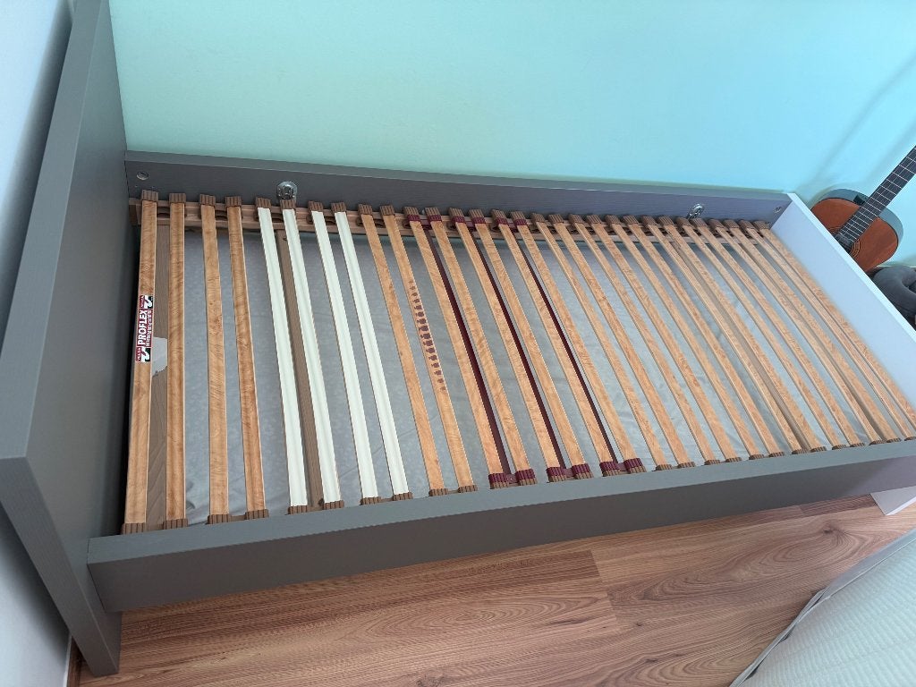 Bed, Ophalen, 90 cm, Eenpersoons, Zo goed als nieuw