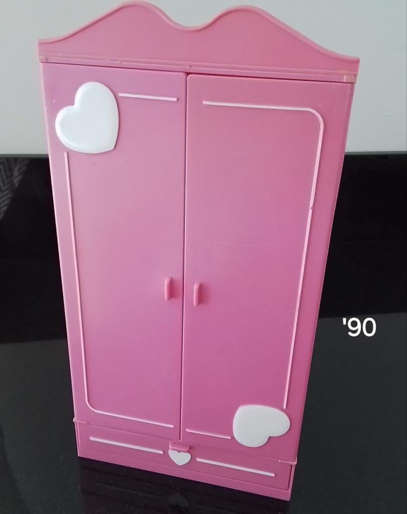 Vintage barbiekleerkast, Ophalen