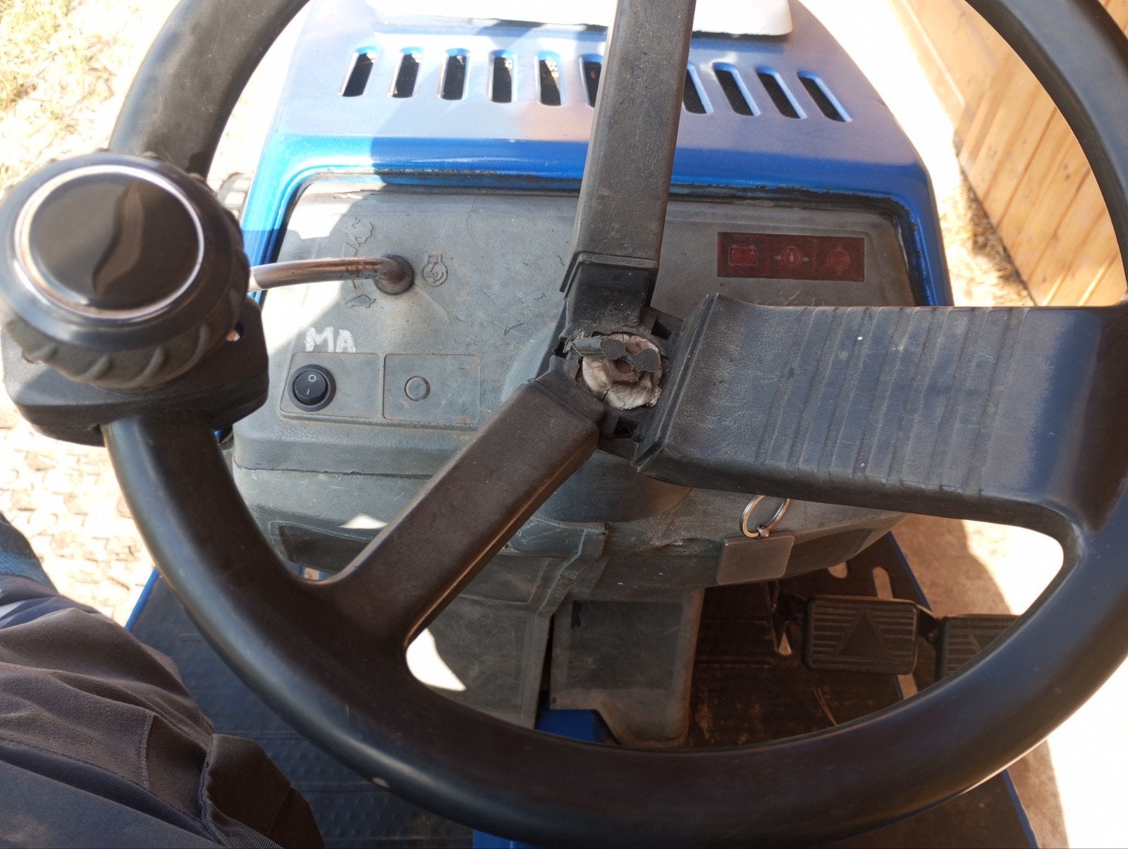 tracteur iseki sg 17 3 cylindre diésel, Ophalen, Gebruikt