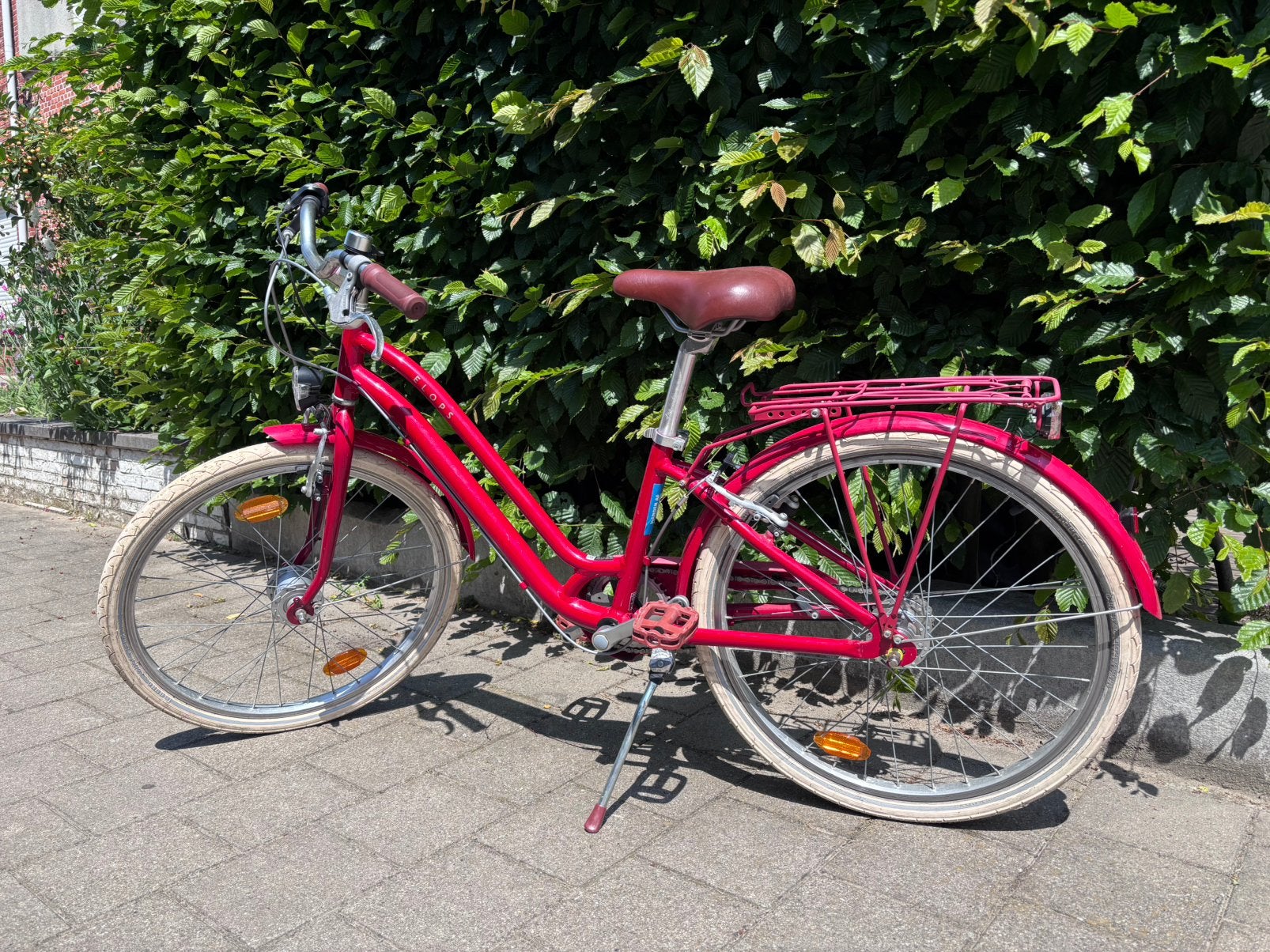 Rode meisjesfiets - Decathlon, Fietsen en Brommers, Ophalen, Velgrem, Versnellingen, Gebruikt