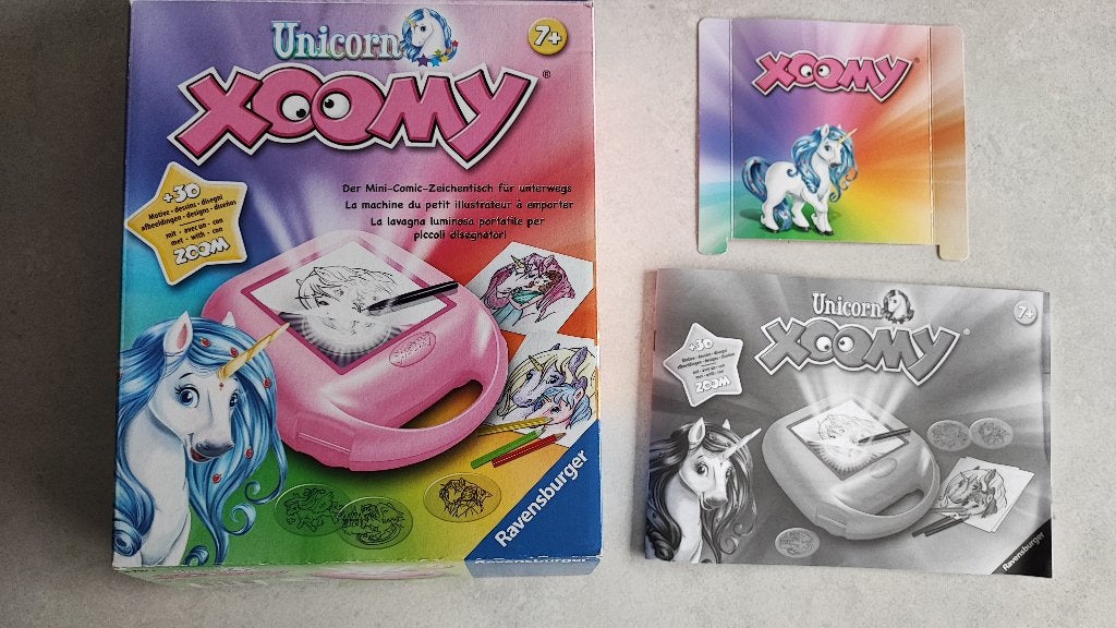 *74(30)	XOOMY Unicorn tekenkoffer ( 7+ ) AAN ELK ERNSTIG BOD, Enlèvement, Comme neuf, Autres types