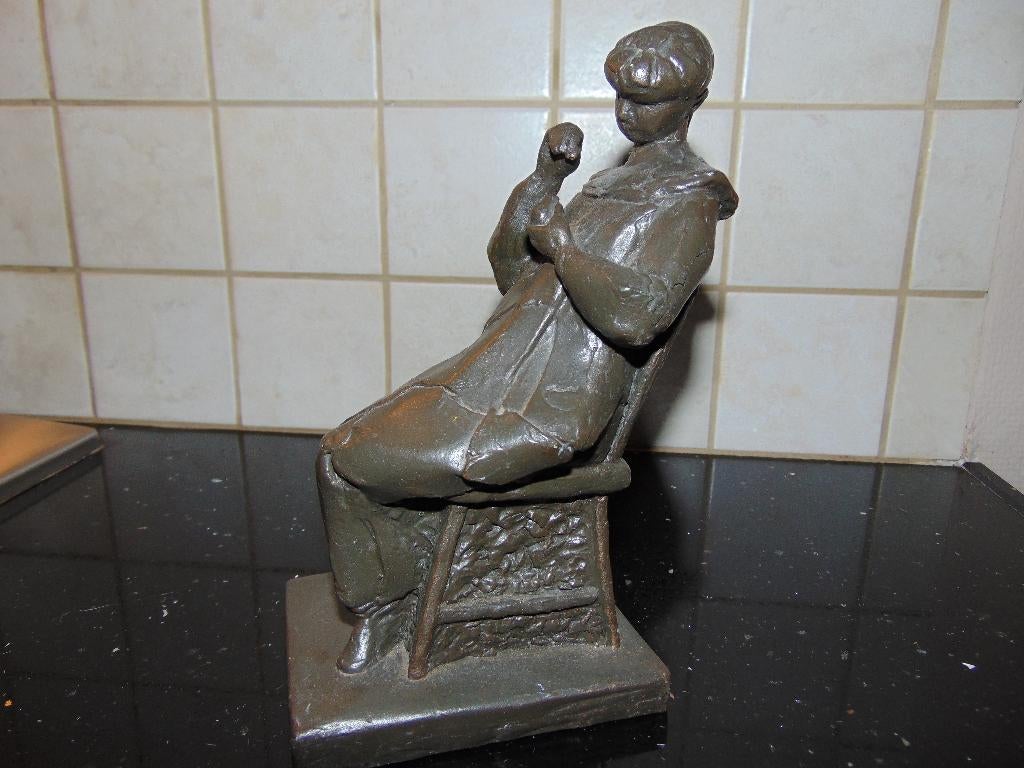 Beeld 'De lampenmaakster' Philips Eindhoven, Enlèvement ou Envoi, Gips, Statue