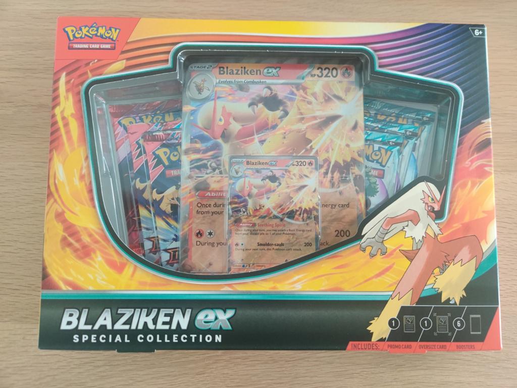 Blaziken EX special collection box, Hobby en Vrije tijd, Ophalen of Verzenden, Nieuw, Boosterbox, Foil