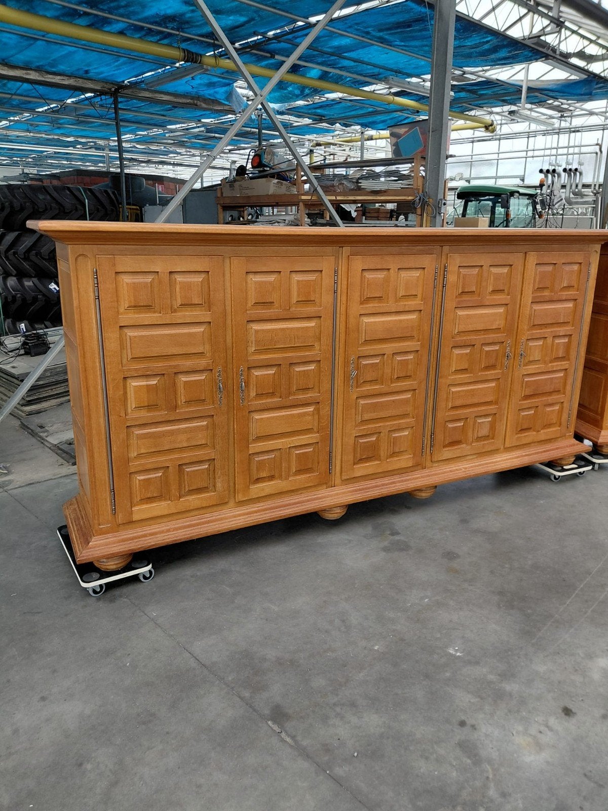 Magnifique buffet/armoire en chêne massif (3m08 - 5 portes), 200 cm ou plus, Enlèvement ou Envoi, Comme neuf, Chêne