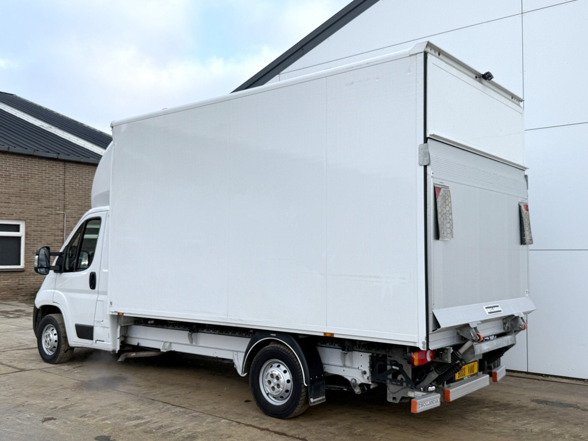 Peugeot Boxer 2.2 HDI 165PK Laadklep Bakwagen Cruise Control, Voorwielaandrijving, Gebruikt, 165 pk, 4 cilinders