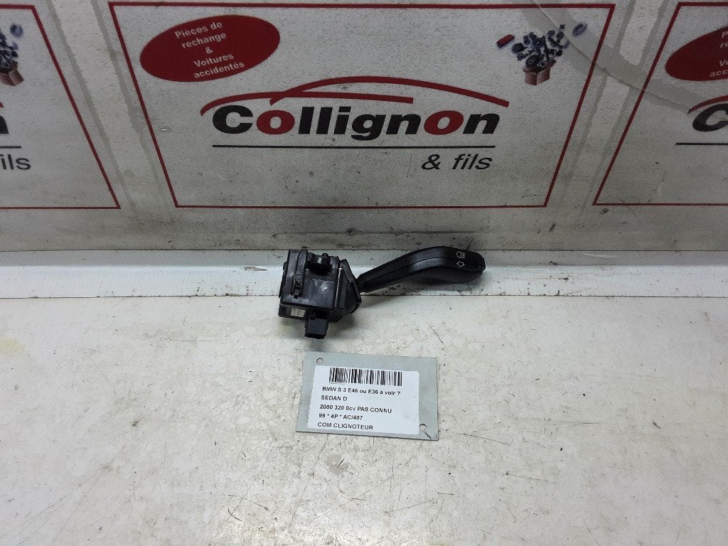 COMMUTATEUR CLIGNOTANT BMW 3 serie (E46 / 4) (8363668M), Utilisé, BMW, Petuelring 130
80809  München, DE, Bayerische Motoren Werke AG