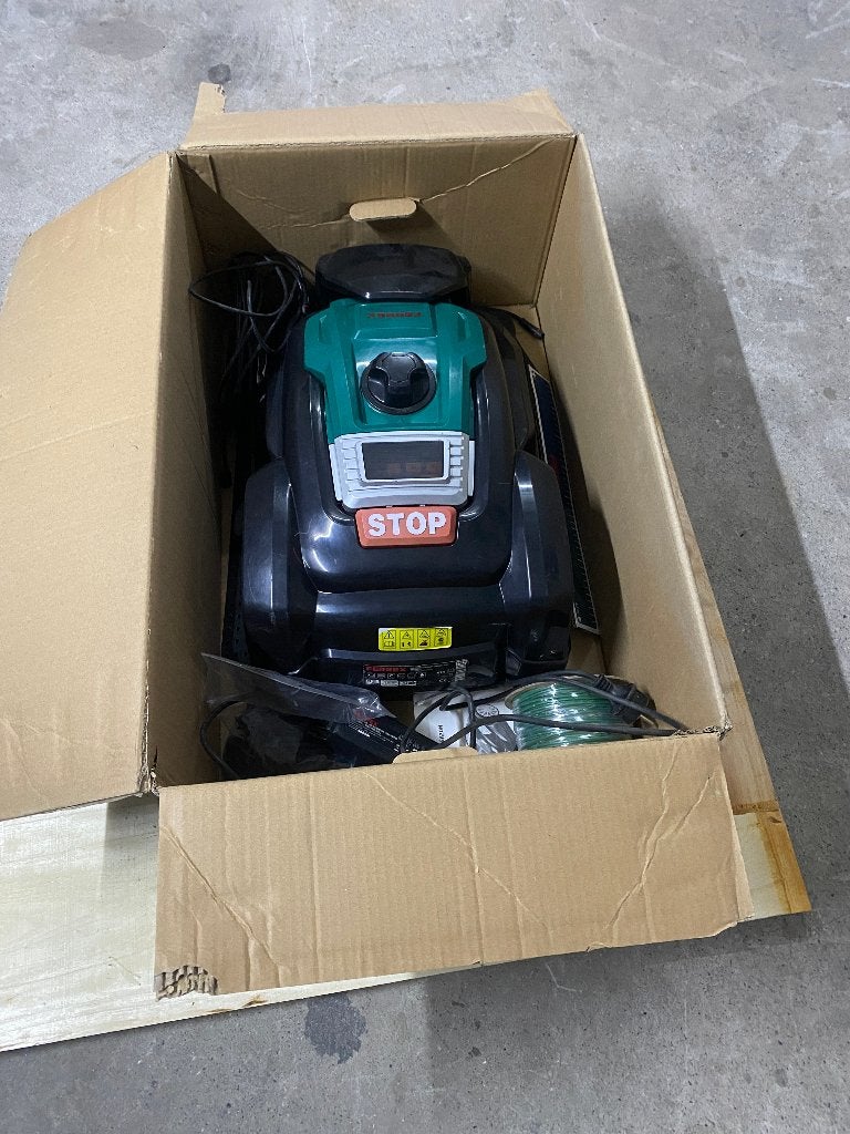 Robot tondeuse Ferrex R800 Easy +, Enlèvement, Comme neuf, Moins de 20 cm, Avec capteur de pluie