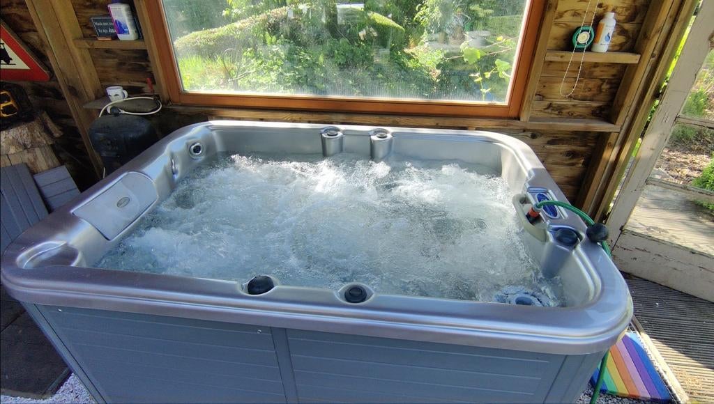 Clearwater jacuzzi 3p, Enlèvement