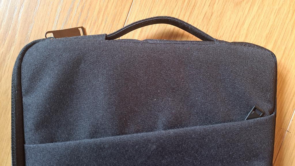 Sac matelassé noir tablette-ordinateur 35 X 25 cm, Enlèvement ou Envoi, Utilisé, Noir, Autres types