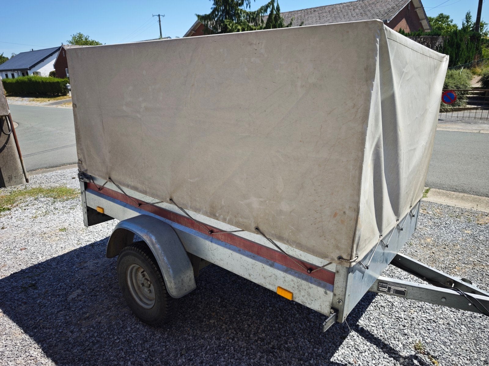 Remorque bâchée 750 kg., Enlèvement