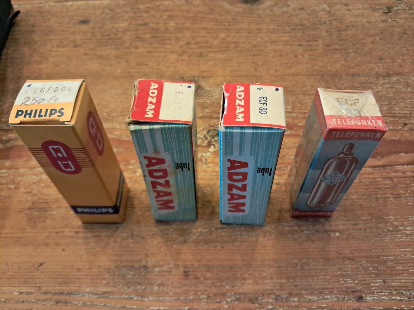 NOS ECF80 + ECF83 + ECF802 2, Enlèvement
