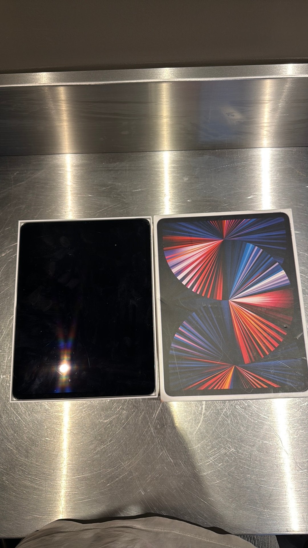 iPad Pro 12,9 (5e génération M1) 128 Go –  Bon état, Informatique & Logiciels, Apple iPad Tablettes, Gris, Apple iPad, 13 pouces ou plus