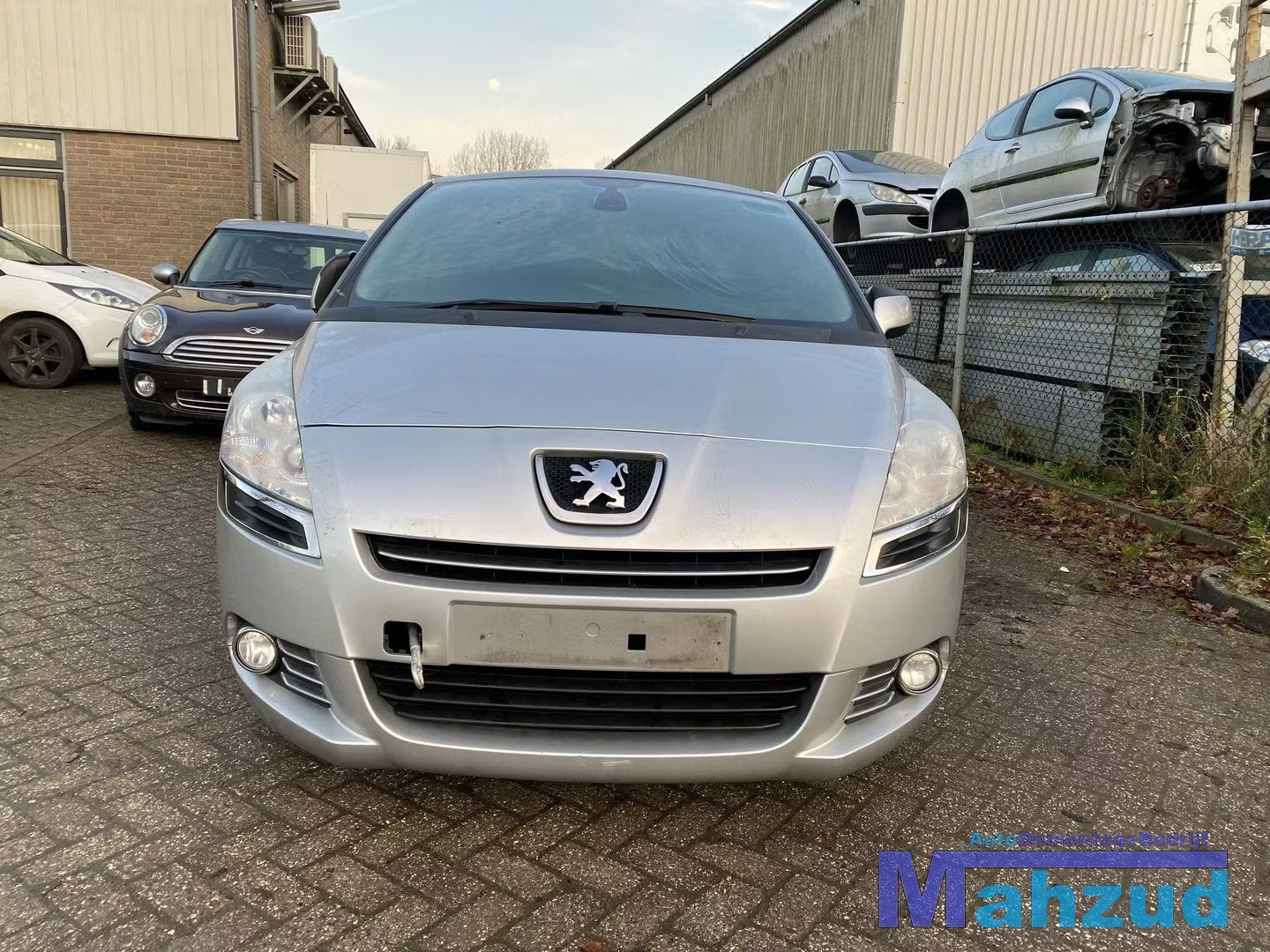 2013 Peugeot 5008 1.6 HDI DV6C EZRC Onderdelen demontage, Auto-onderdelen, Taurusavenue 1
2132 LS  Hoofddorp, NL, Gebruikt, Contact.group@renault.com