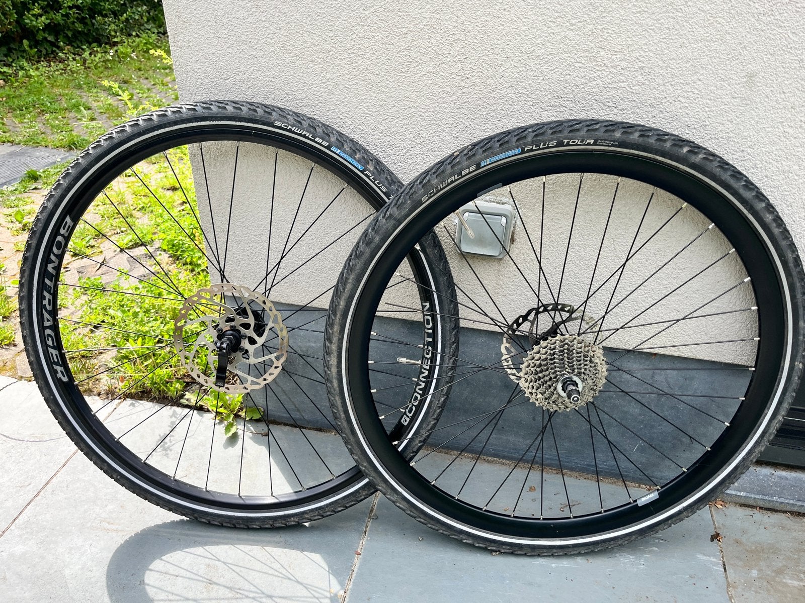 Paire de roues Ryde et Bontrager de 28 pouces, Autres matériaux, Enlèvement ou Envoi, Utilisé, Toerfiets