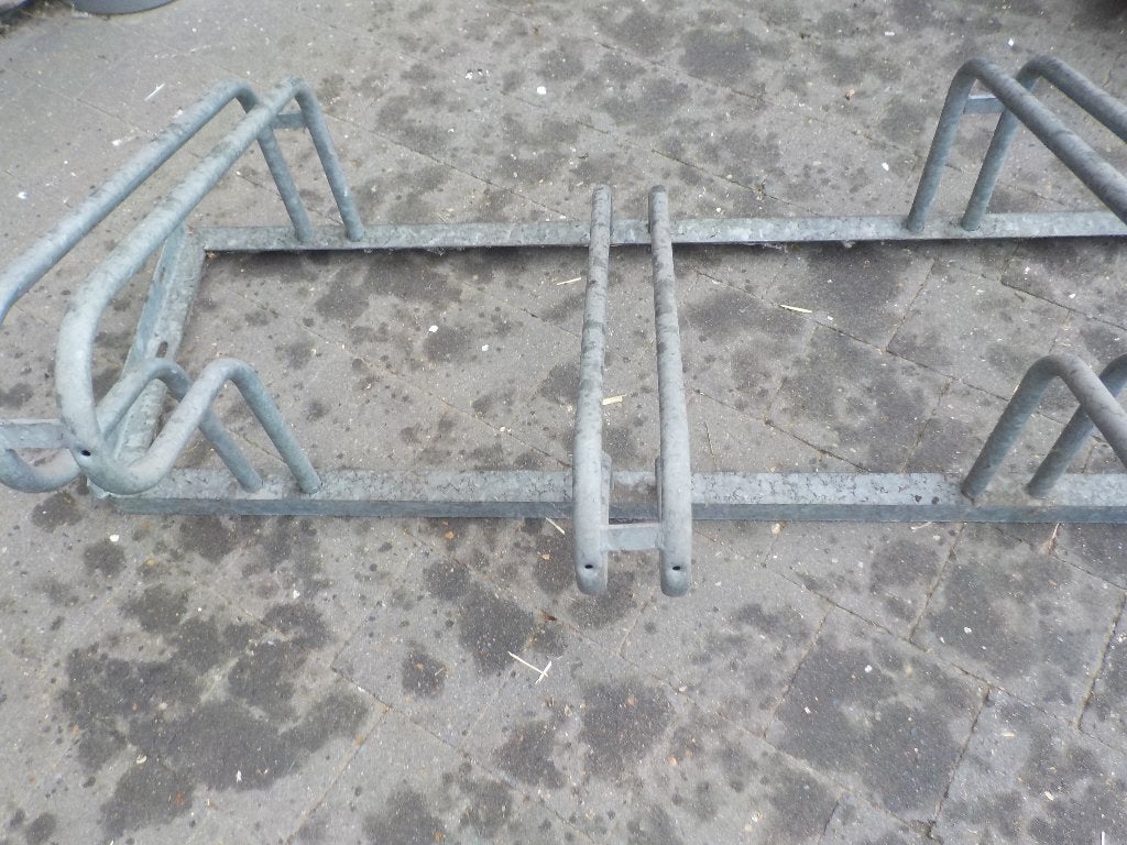Groot fietsrek, Fietsen en Brommers, Ophalen