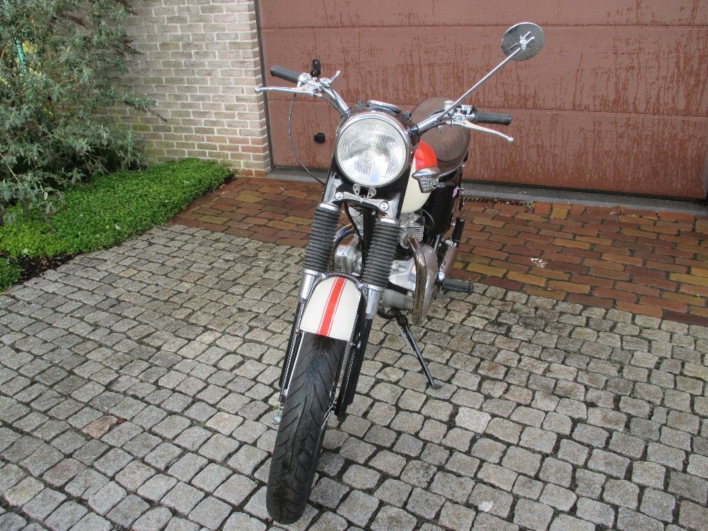 Triumph 3 TA, 350 cm³, Occasion, 2 cylindres, Particulier