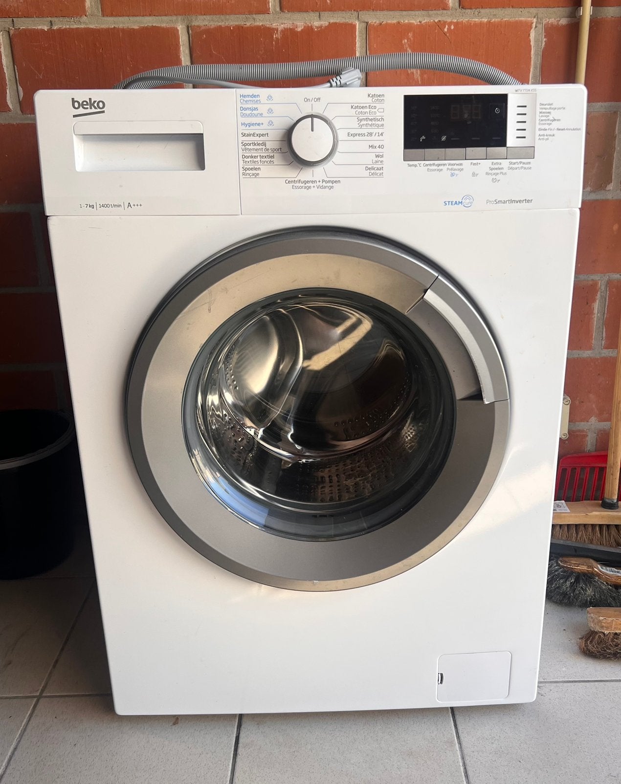 Goed werkend wasmachine merk Beco, Elektronische apparatuur, Ophalen, Gebruikt, Energieklasse A of zuiniger, 85 tot 90 cm