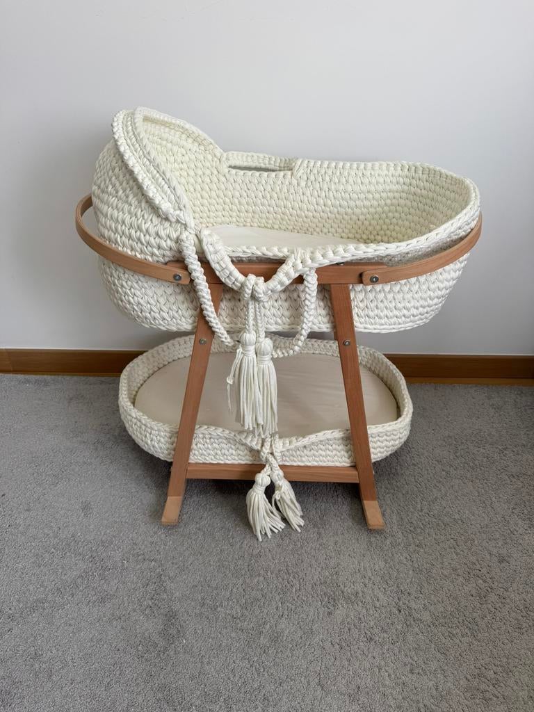 Couffin en Macramé avec Support Bois, Enlèvement, Comme neuf