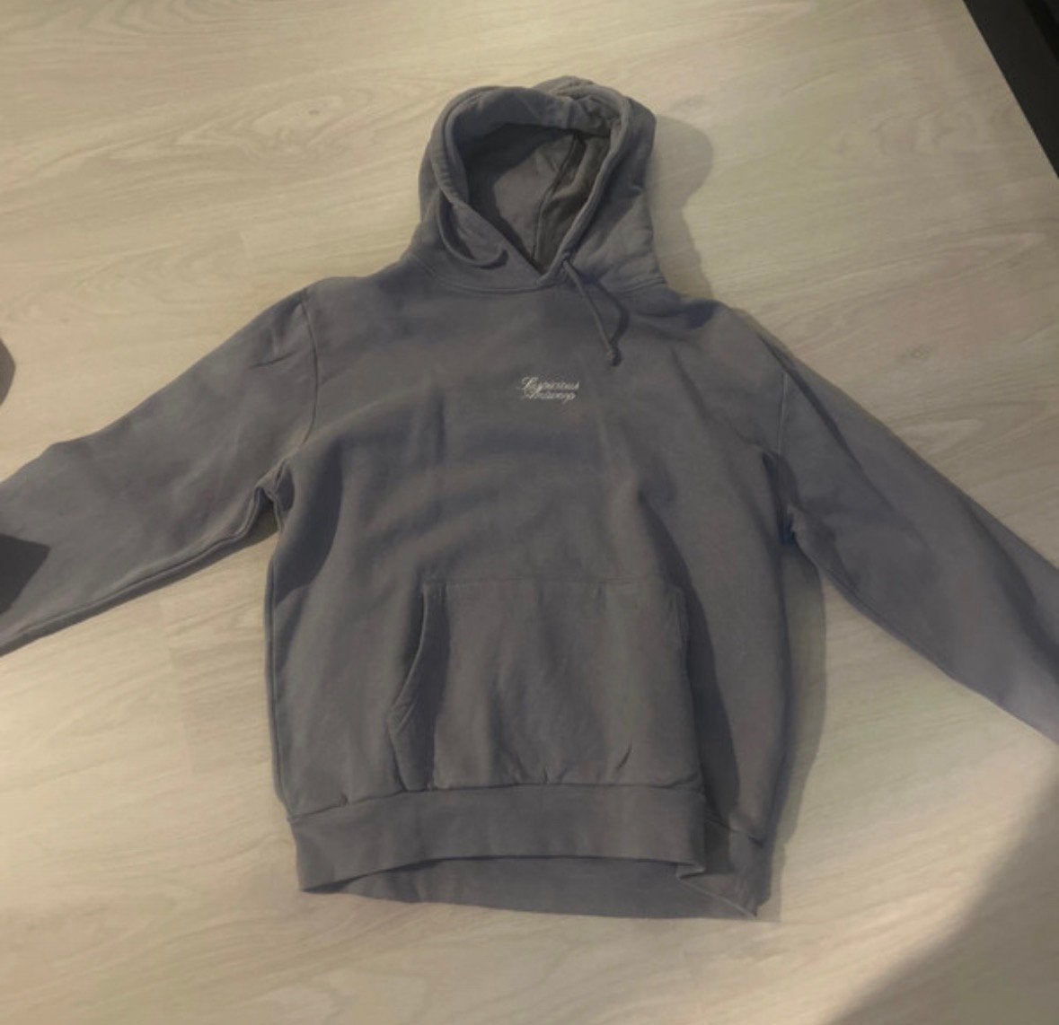 Grijze suspicious hoodie, Ophalen, Zo goed als nieuw