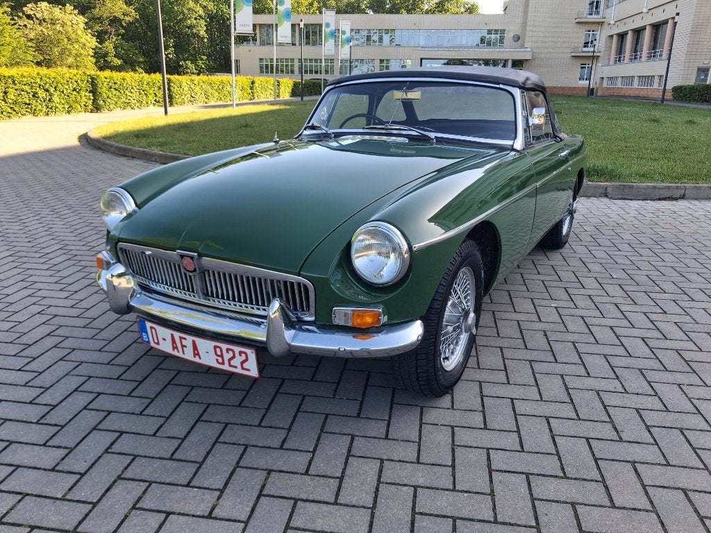 1966 MGB Roadster MK1 - Heritage - Gerestaureerd., Auto's, Oldtimers, Achterwielaandrijving, Zwart, Cabriolet, Leder