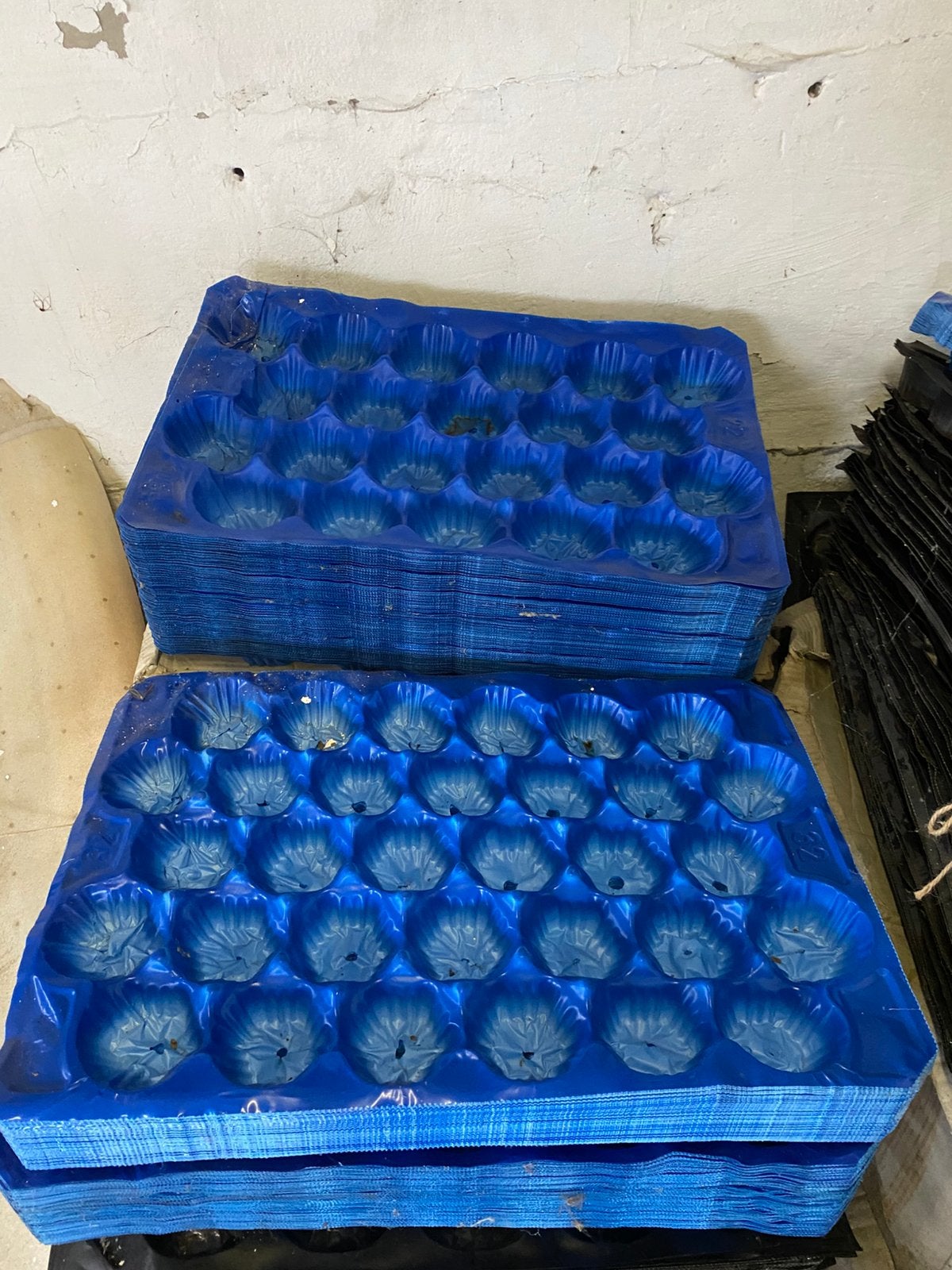Pakbladen voor fruit, Ophalen