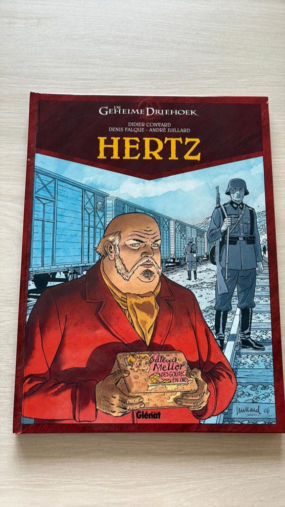 Geheime driehoek Hertz deel 1, Boeken, Ophalen of Verzenden, Zo goed als nieuw