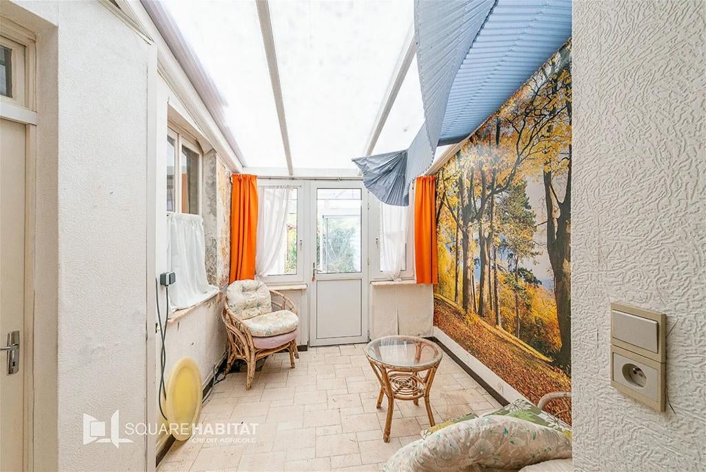 Belle maison 3 façades avec jardin, Ville