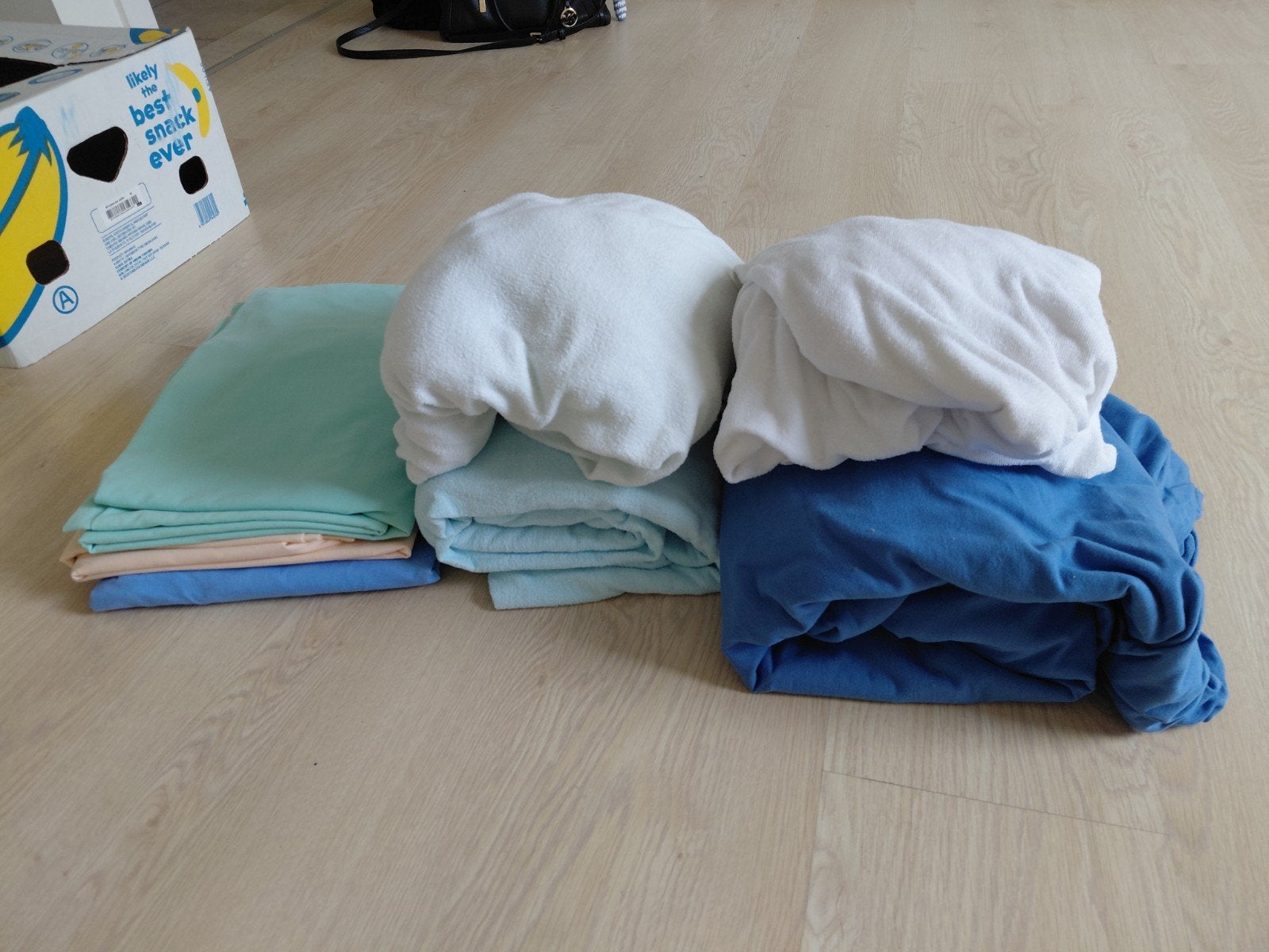 4 draps, 2 housses de couette, 8 draps pour lit de 1 m, Maison & Meubles, Enlèvement, Couvre-lit
