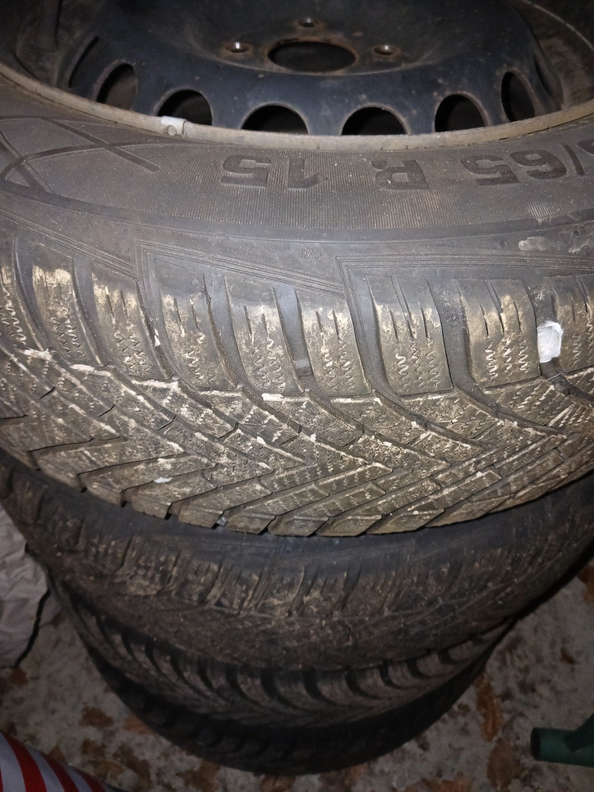 Pneus hiver Vreidestein 185/65 R 15, Enlèvement