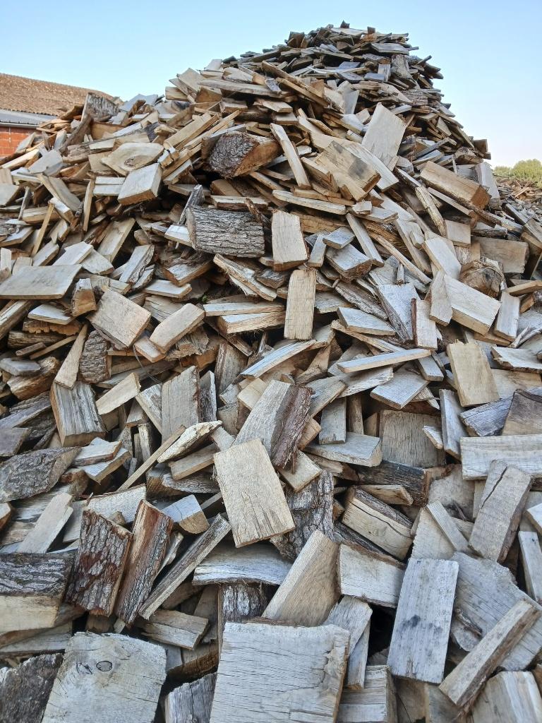 eiken brandhout halfdroog, 6 m³ of meer, Ophalen, Eikenhout, Blokken