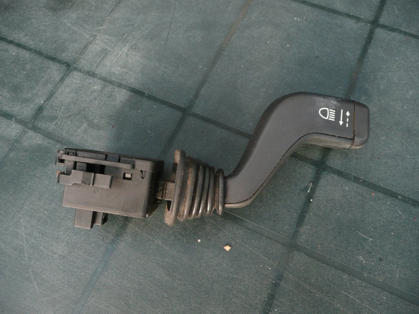 Opel Corsa C Richtingaanwijzerschakelaar 09185413122687, -, Opel, Utilisé, -
