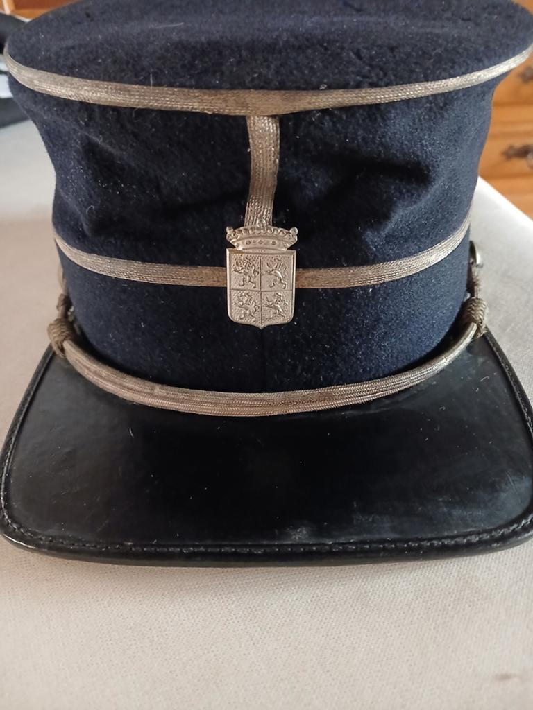 Képi police Hainaut années 30 . Foison Bruxelles, Collections, Enlèvement ou Envoi, Autres, Vêtements ou Chaussures