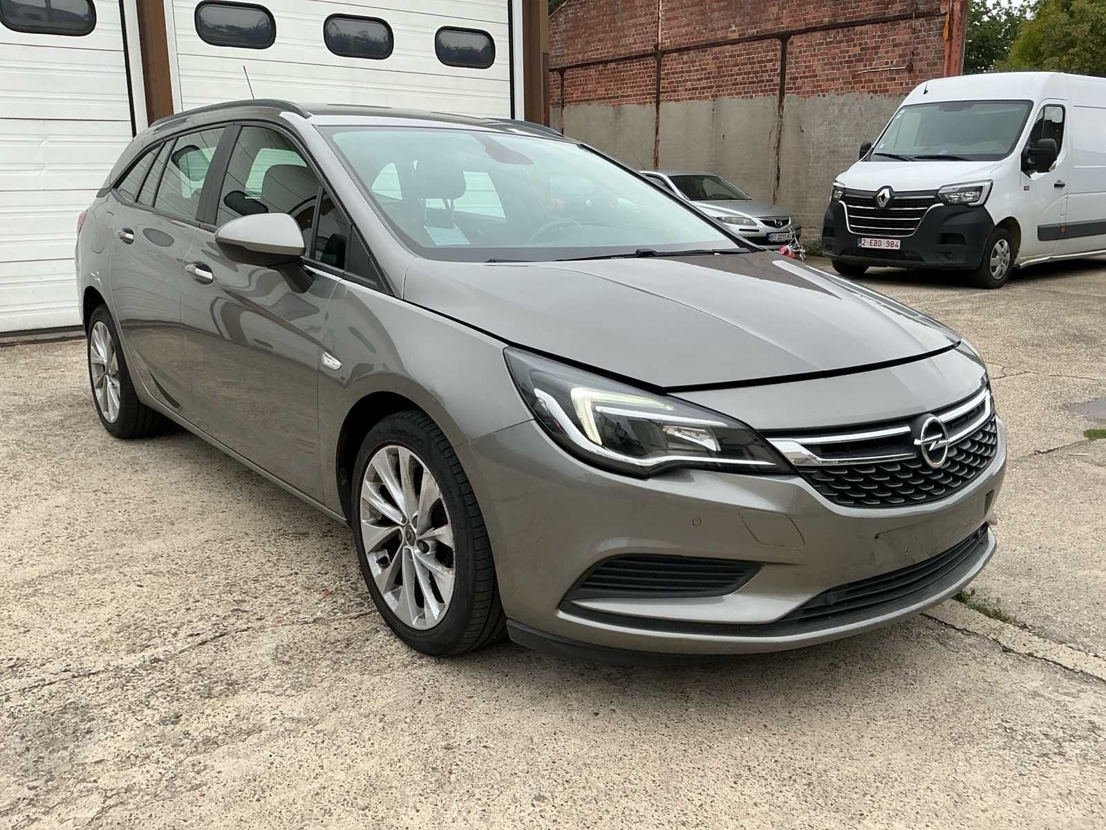 2016 Opel Astra Sports Tourer, Auto's, Gebruikt, Euro 6, Overige brandstoffen, Bedrijf