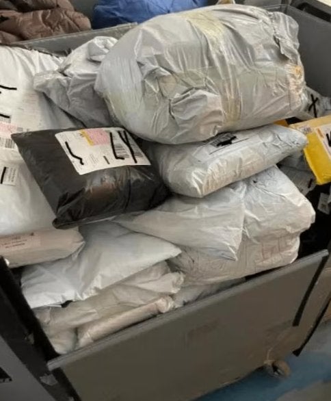 2 groothandel kleding partij handel merk retour pallets, Diversen, Ophalen