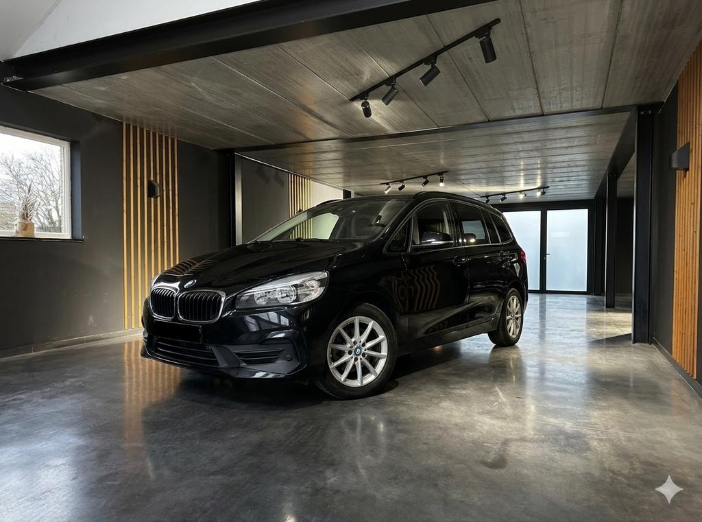 BMW 218i 1.5 Twin Power Turbo Benzine Euro 6, Monovolume, USB, Zwart, Leder