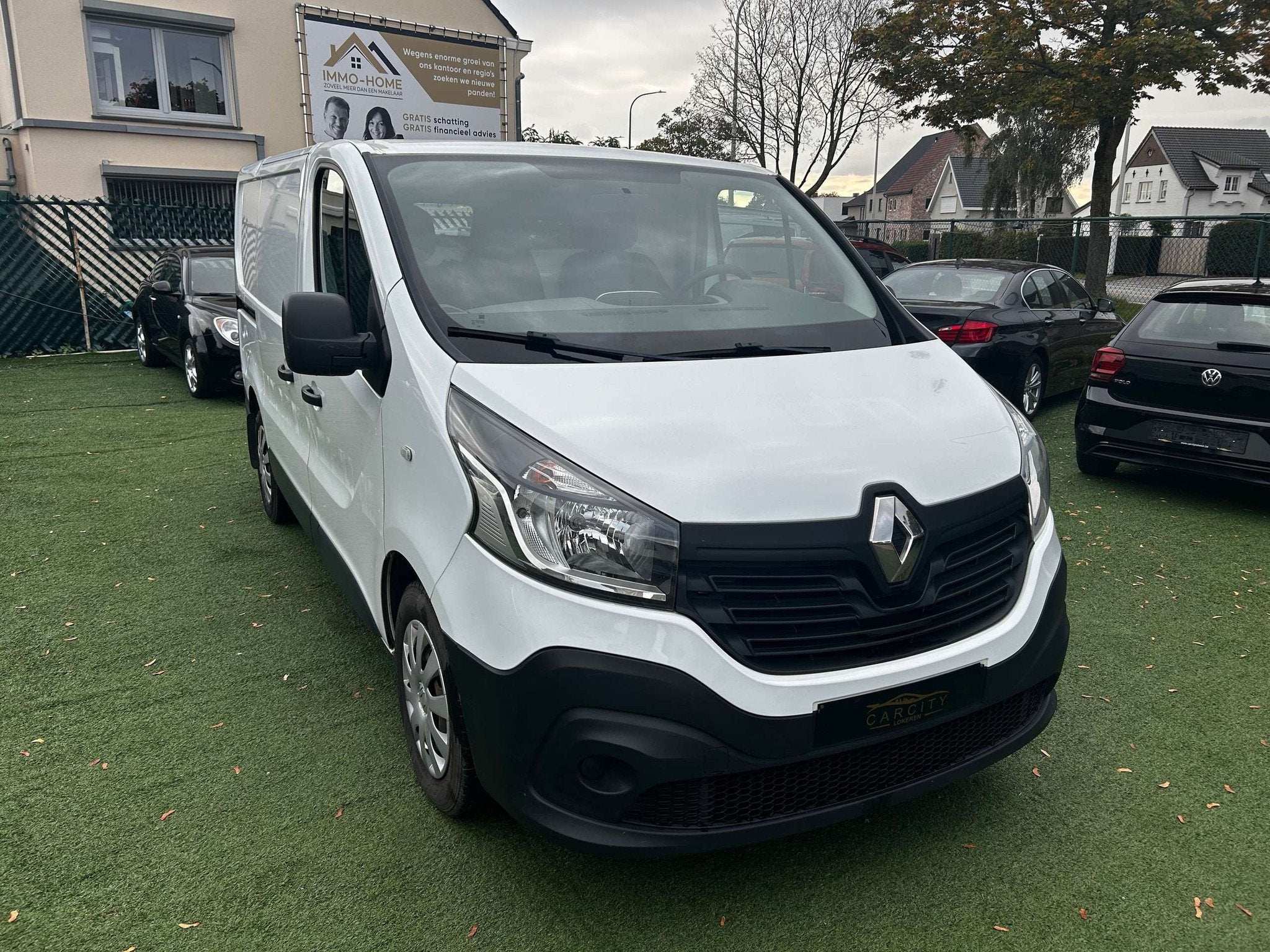 Renault Trafic 1.6 dCi 27 L1H1 Extra  GPS  AIRCO  EURO, Auto's, Euro 5, Zwart, 4 cilinders, Renault