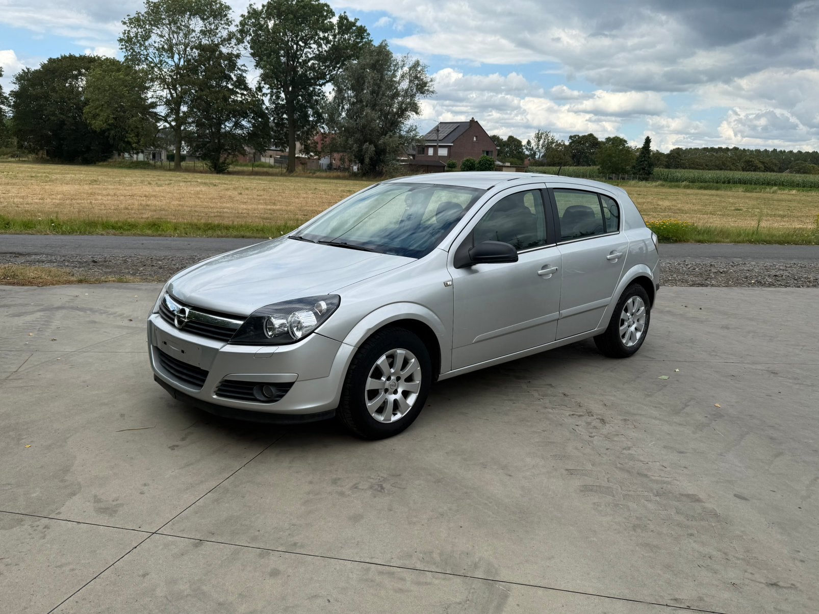 Opel astra Gekeurd voor verkoop, Autos, Argent ou Gris, Achat, Boîte manuelle, Noir