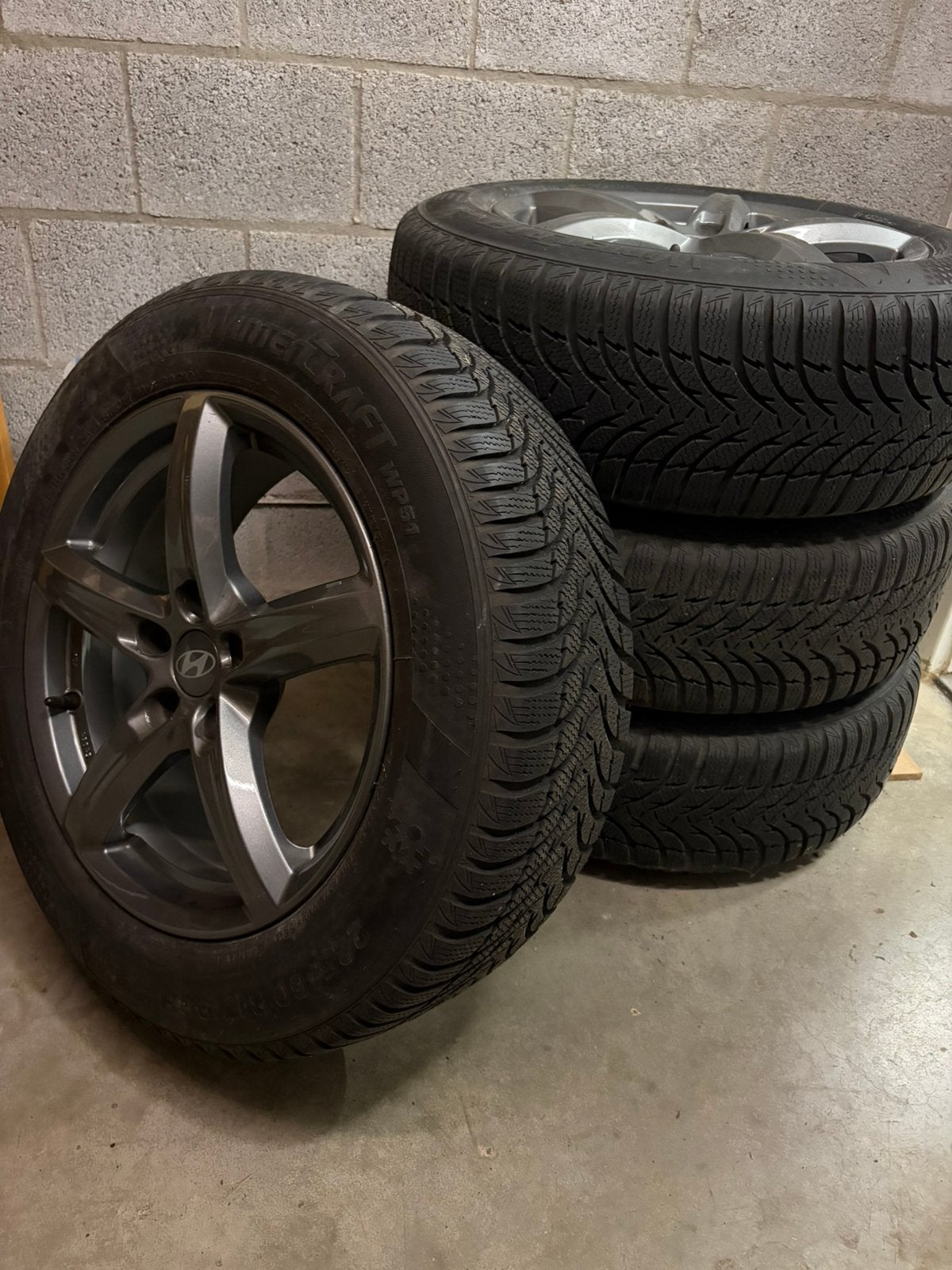 Winterbanden op velg 225/60 R17 99h, Autos : Pièces & Accessoires, Pneus & Jantes, Neuf, Pneus et Jantes, Pneus hiver, Véhicule de tourisme