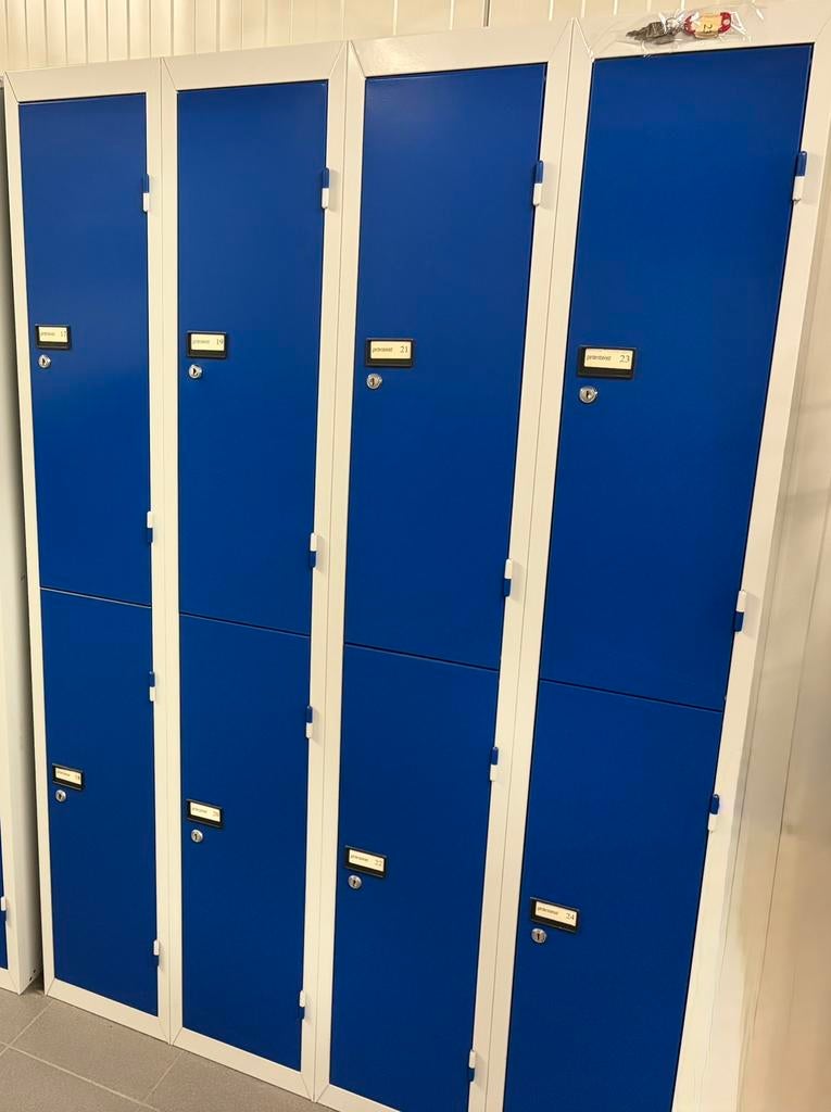 ARMOIRES À CASIERS - PLACARDS DE VESTIAIRES, Articles professionnels, Enlèvement