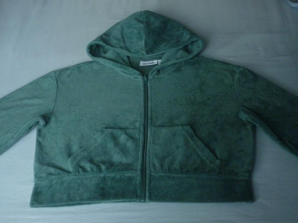 Korte Badstof Sweatvest Weekday, Kleding | Dames, Nieuw, Weekday, Ophalen of Verzenden, Maat 36 (S)