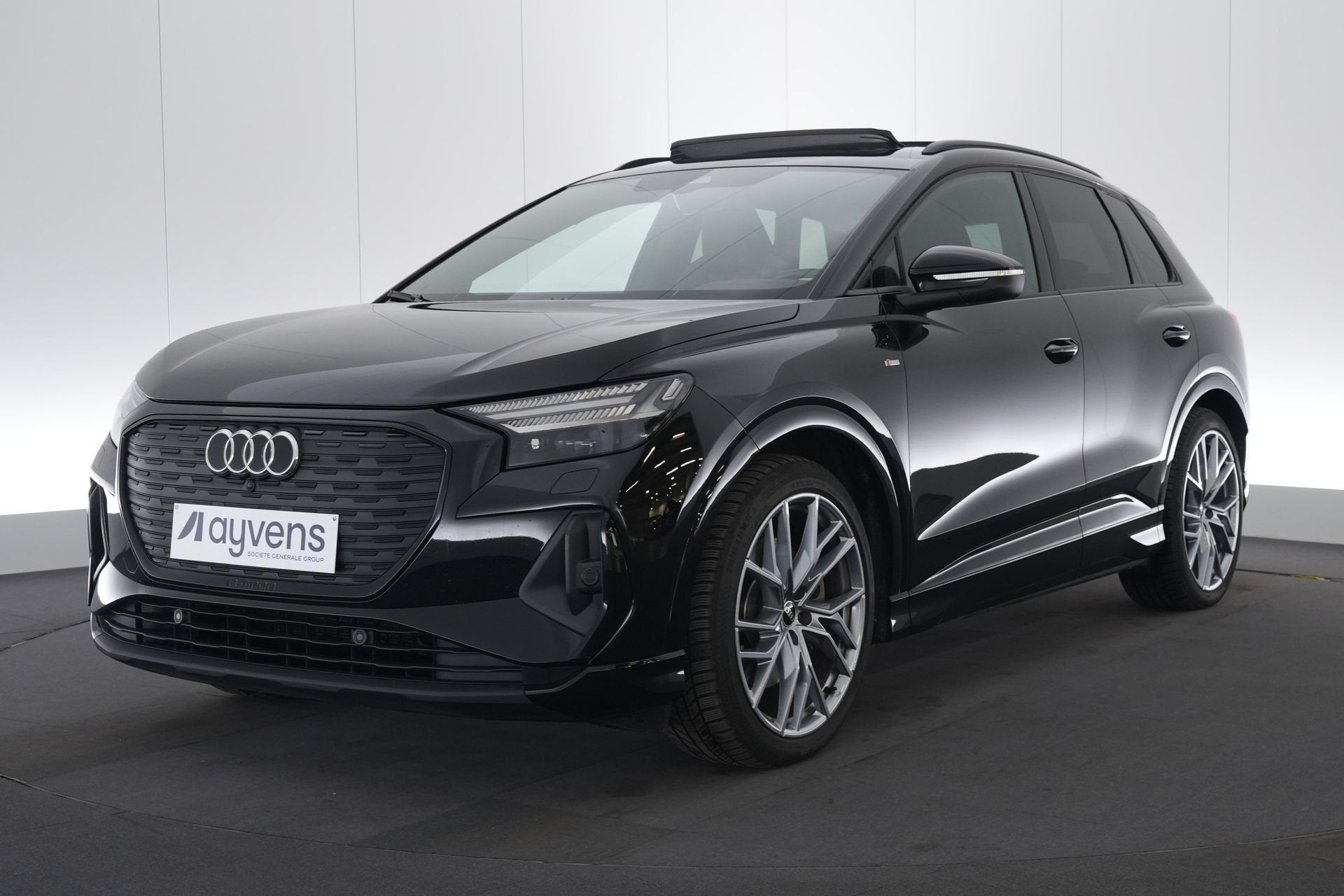(2GCY994) AUDI Q4 E-TRON, Autos, https://public.car-pass.be/vhr/50c2f8a7-324a-49e6-8a43-a6bdd83abb69, Autres modèles, Achat, Entreprise