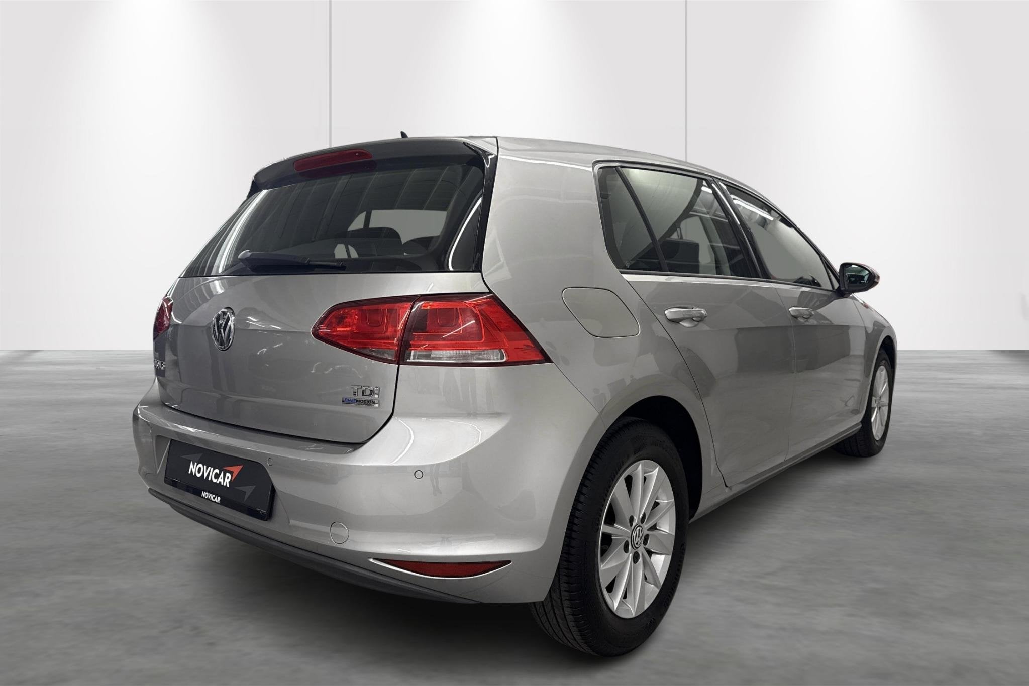 Volkswagen Golf VII 1.6 CRTDi 66kW BMT Trendline, Auto's, Volkswagen, Voorwielaandrijving, Euro 5, Stof, Gebruikt