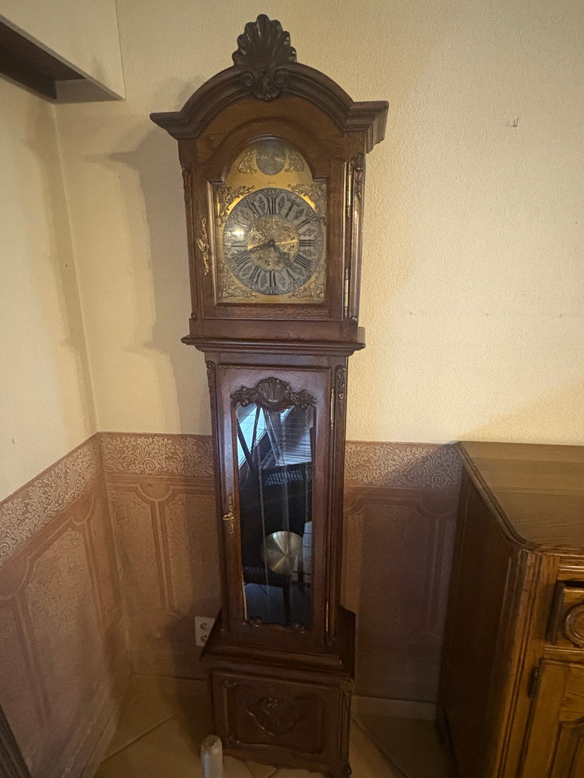 Antieke klok van het merk Interclock, Ophalen